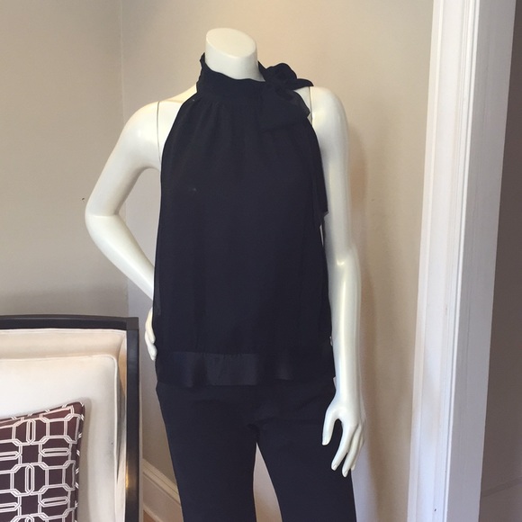 New!  Beautiful Silk Banana Republic Halter Top - Picture 2 of 7